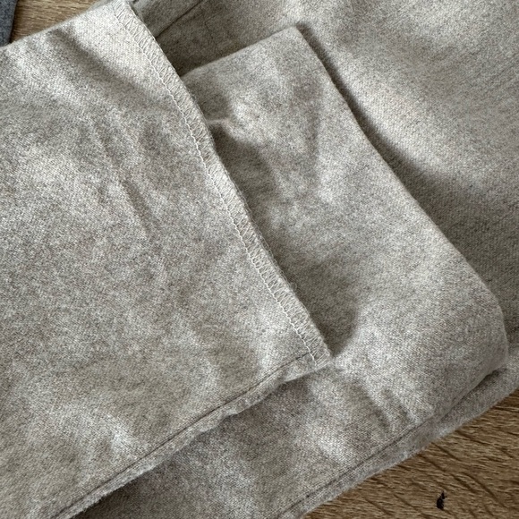 Aritzia Babaton Conan Wool And Cashmere Blend Pull On Crop Pant Sz 2 - Picture 13 of 13